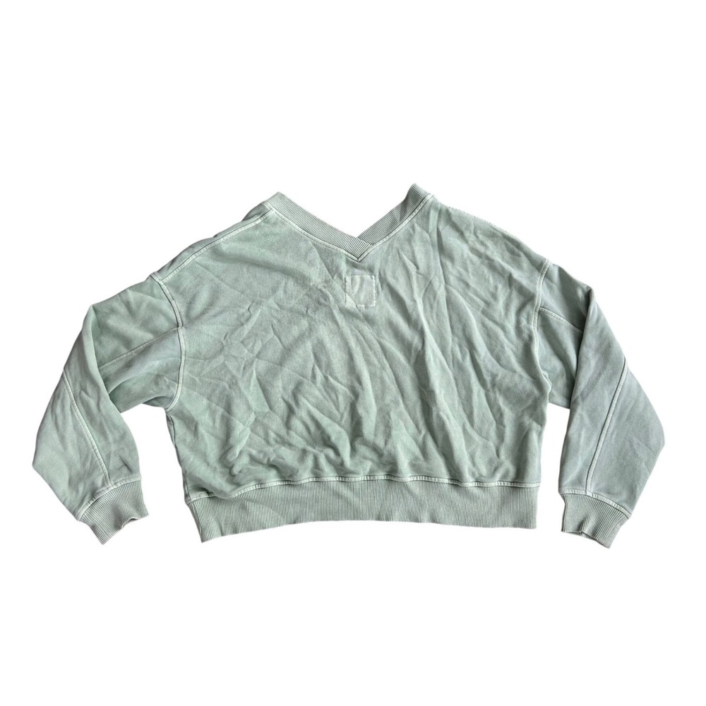 Aerie house party Medium Green V-Neck Cropped Sweatshirt Relaxed Pullover Sage - Picture 3 of 7